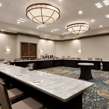 Embassy Suites By Hilton Columbus-3